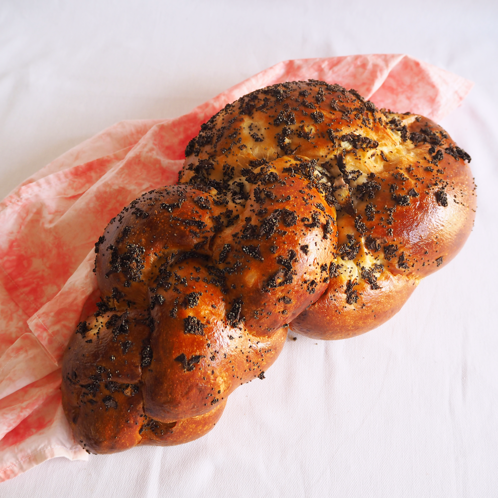 Glick's Large Onion Challah