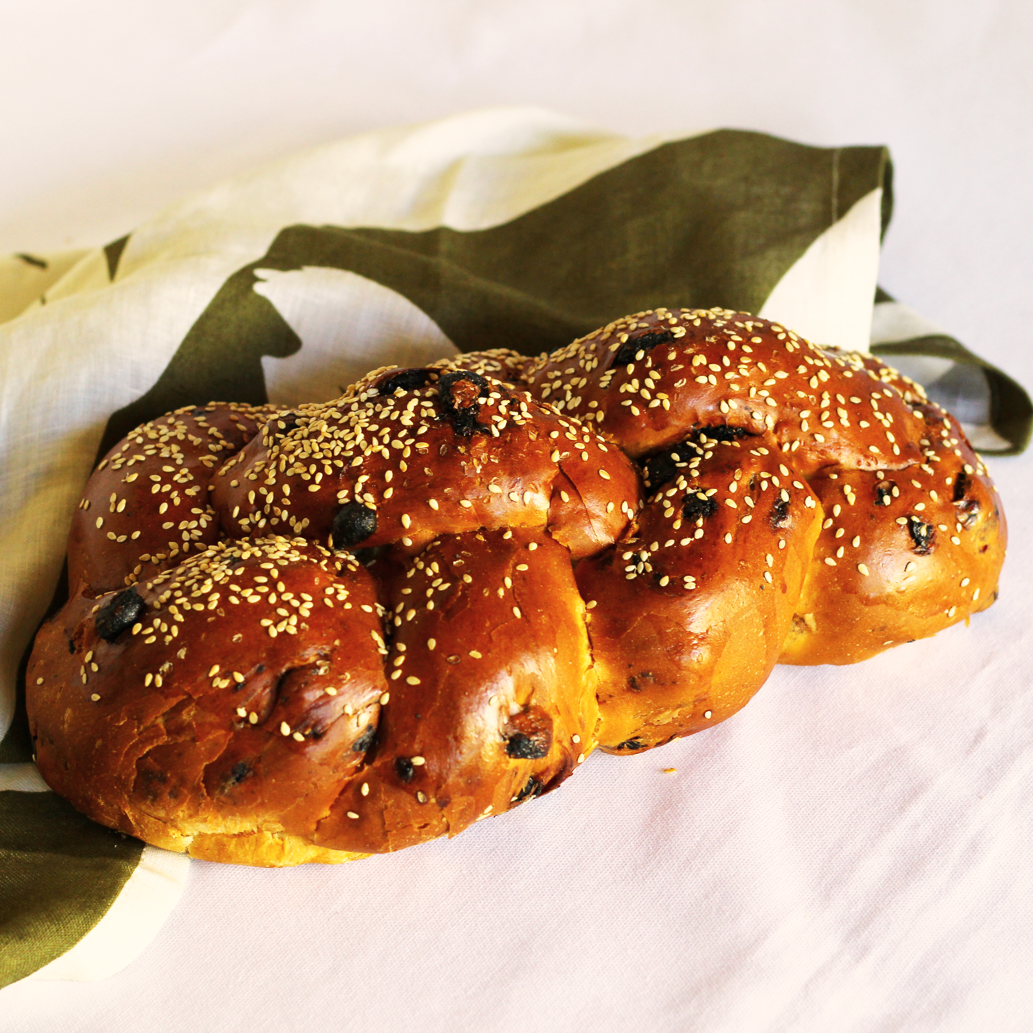 Lichtenstein's Bakehouse Raisin Challah